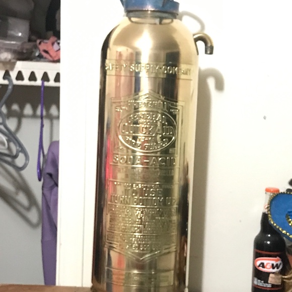 SOLID VINTAGE BRASS FIRE EXTINGUISHER!!!! - Picture 1 of 1
